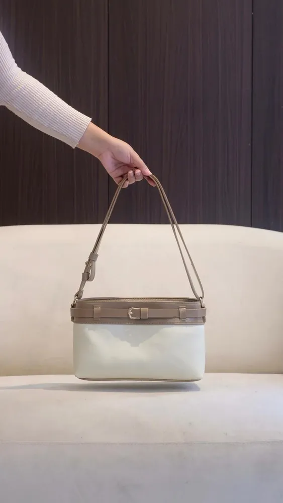 Twotone Shoulder Bag aksen taupe dijinjing